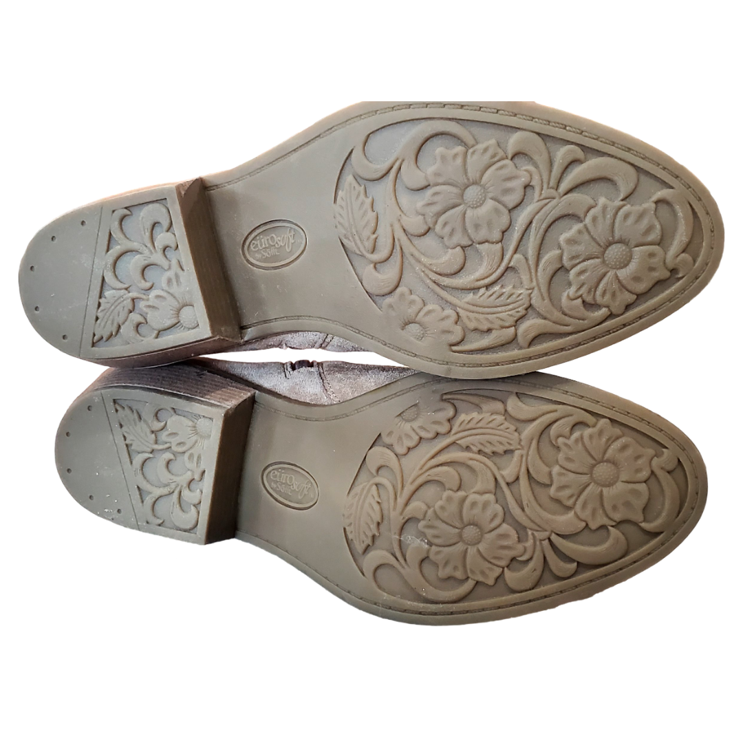 Euro Soft By Sofft Adeah Faux Suede Ankle Boots Sz 7M