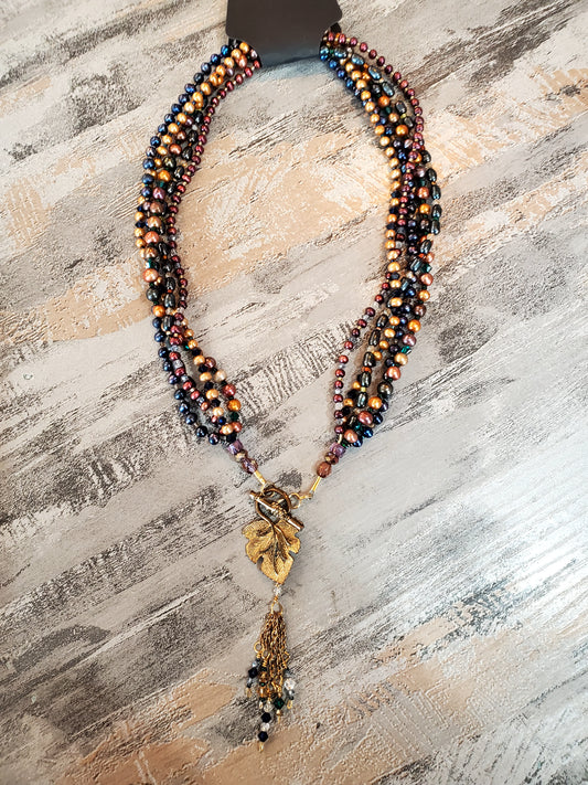 5 Strand Leaf Pendant/Clasp Necklace