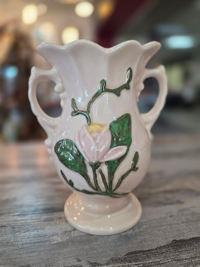 Hull Pink Magnolia Vase 1945-1947