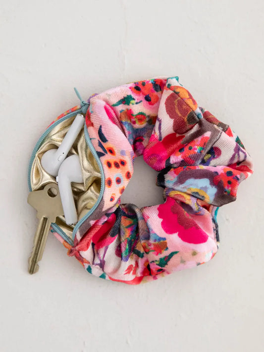 Hideaway Scrunchie - Meadow Light Pink