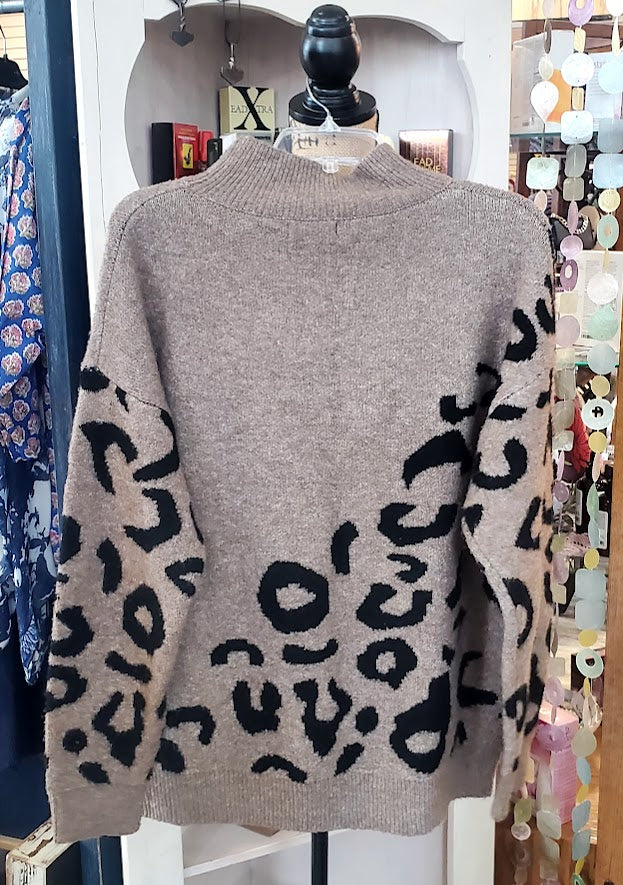 Entro Leopard Print Long Sleeve Sweater Sz Large