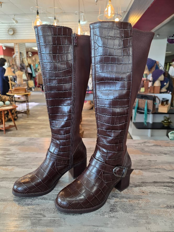 Vince Camuto Zennia Tall Boots Sz 8M