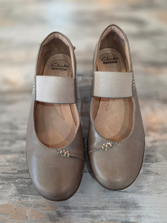 Clark's Mary Janes Leather Sz 7.5