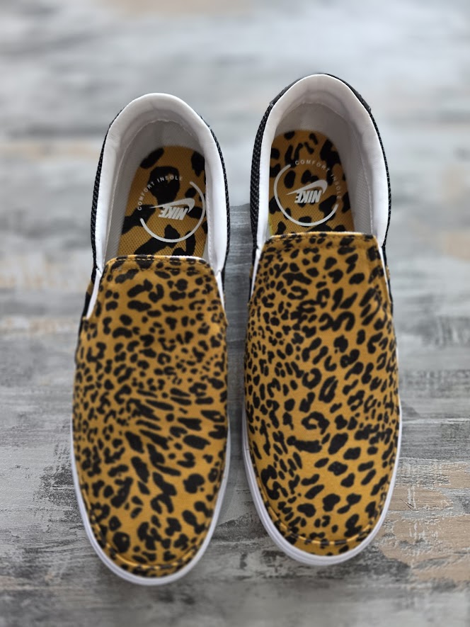 Nike Slip-on Leopard print Sneakers Sz 10