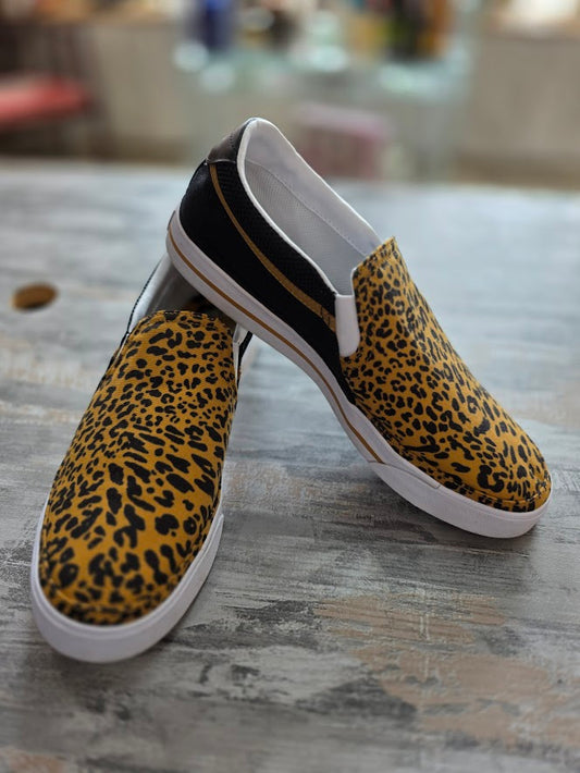 Nike Slip-on Leopard print Sneakers Sz 10
