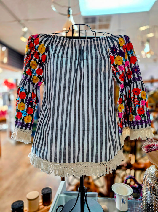Velzera Bohemian Embroidered Peasant Top Sz Large