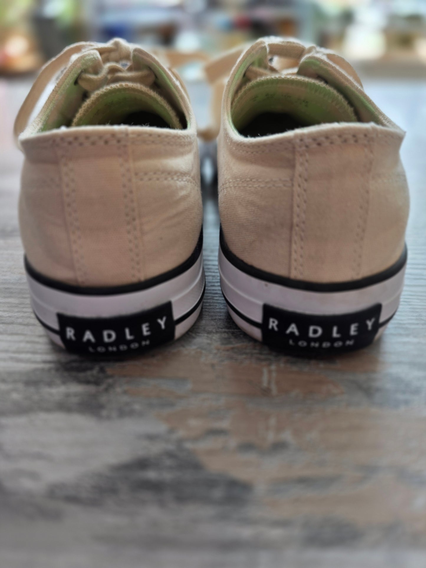 Radley Canvas Sneakers Sz 7