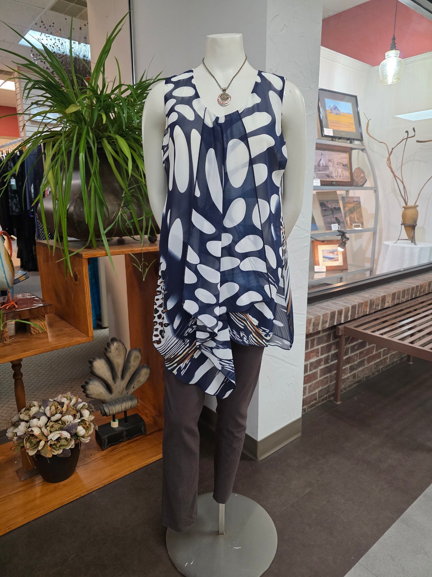 Michael Tyler Drape Front Blouse Sz Medium