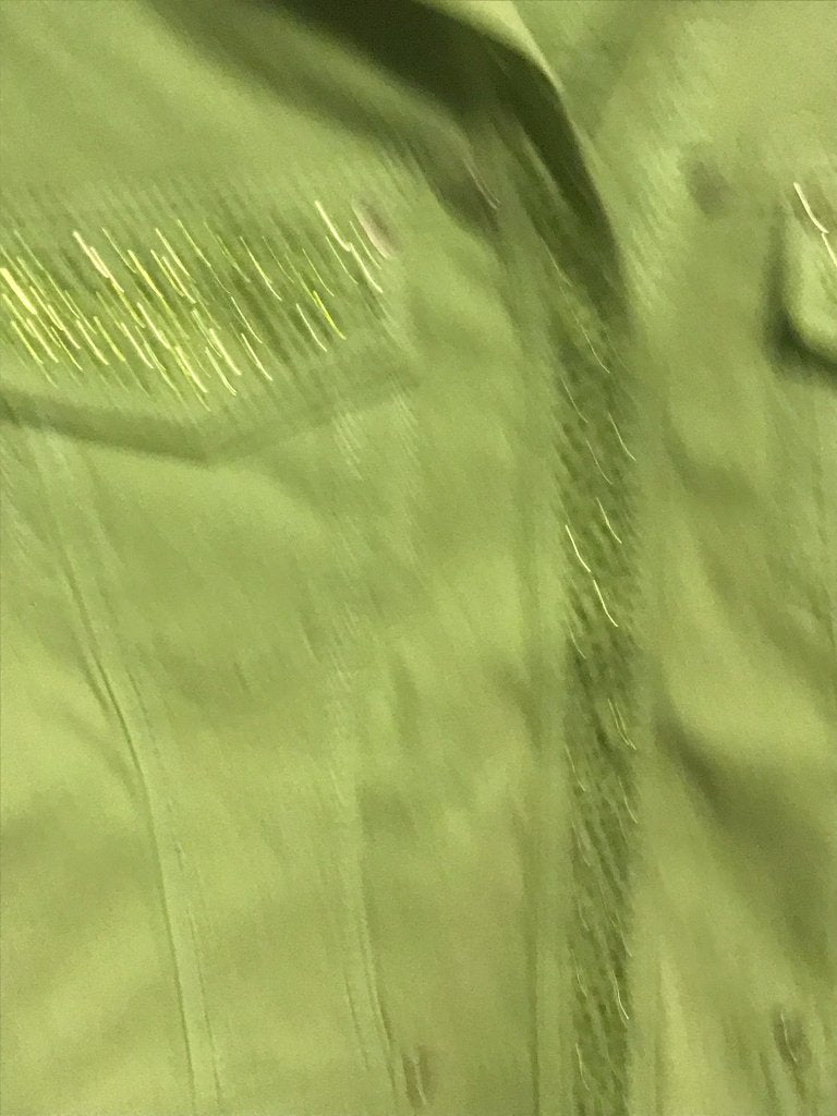 366829